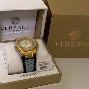 New Versace watched unisex